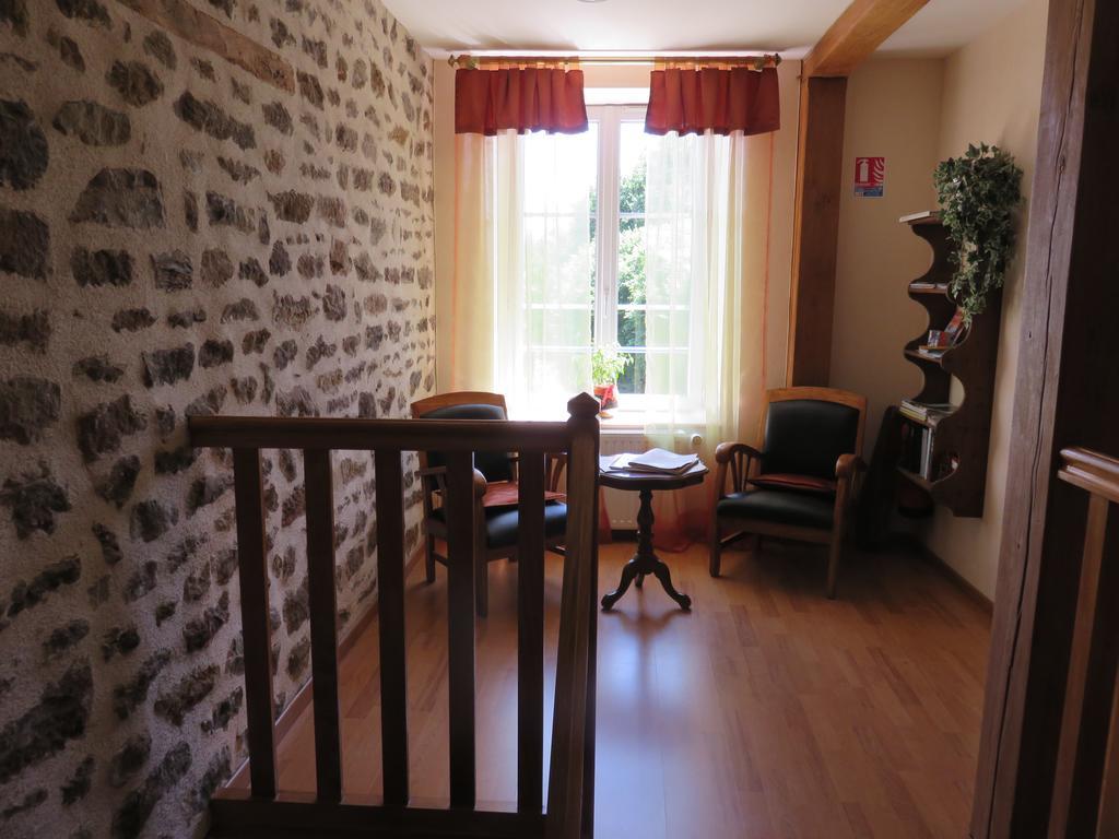 Les Quatre Saisons Bed & Breakfast Moitron-sur-Sarthe Dış mekan fotoğraf