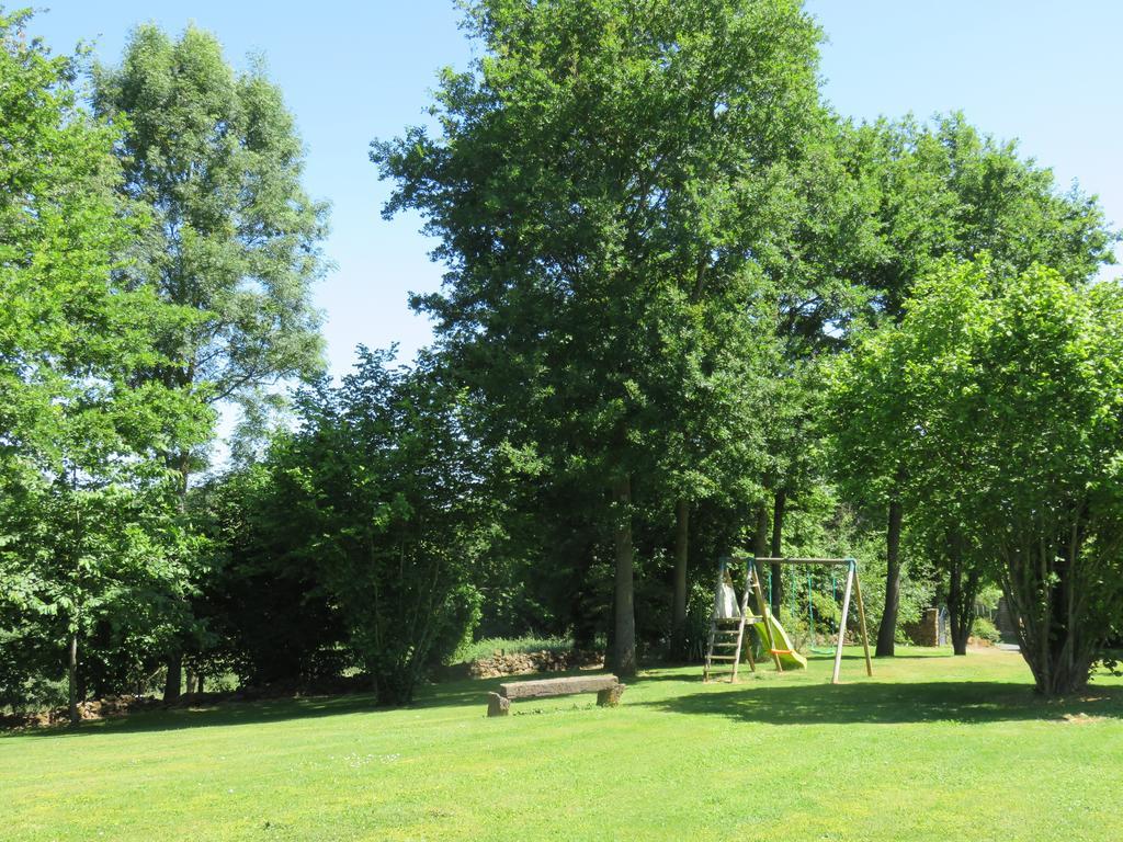 Les Quatre Saisons Bed & Breakfast Moitron-sur-Sarthe Dış mekan fotoğraf